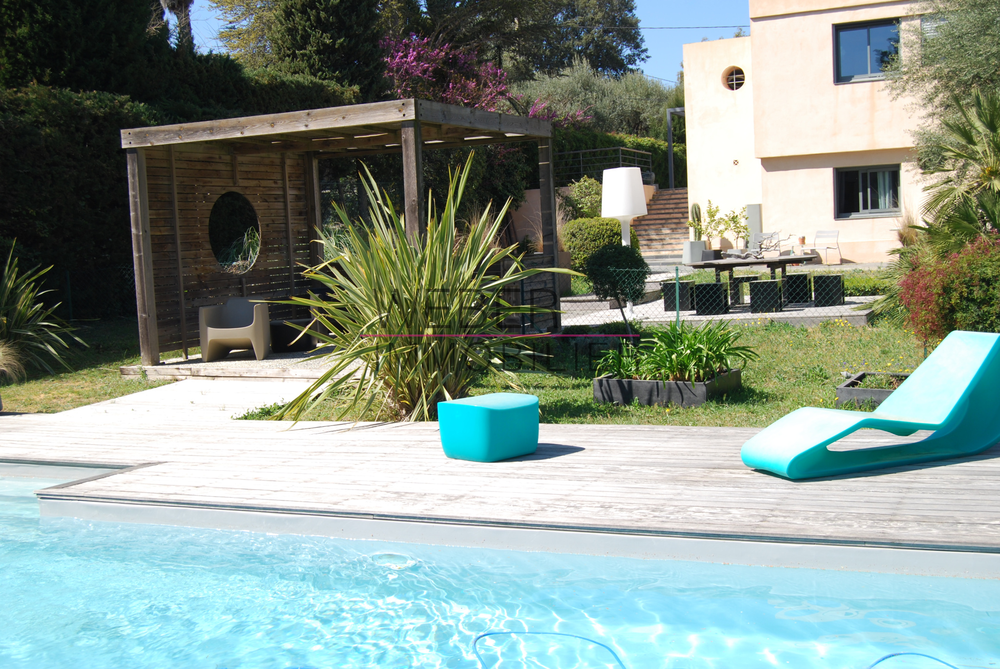 vente LIMITE ST CYR SUR MER - VILLA CALIFORNIENNE - PLAGE ...